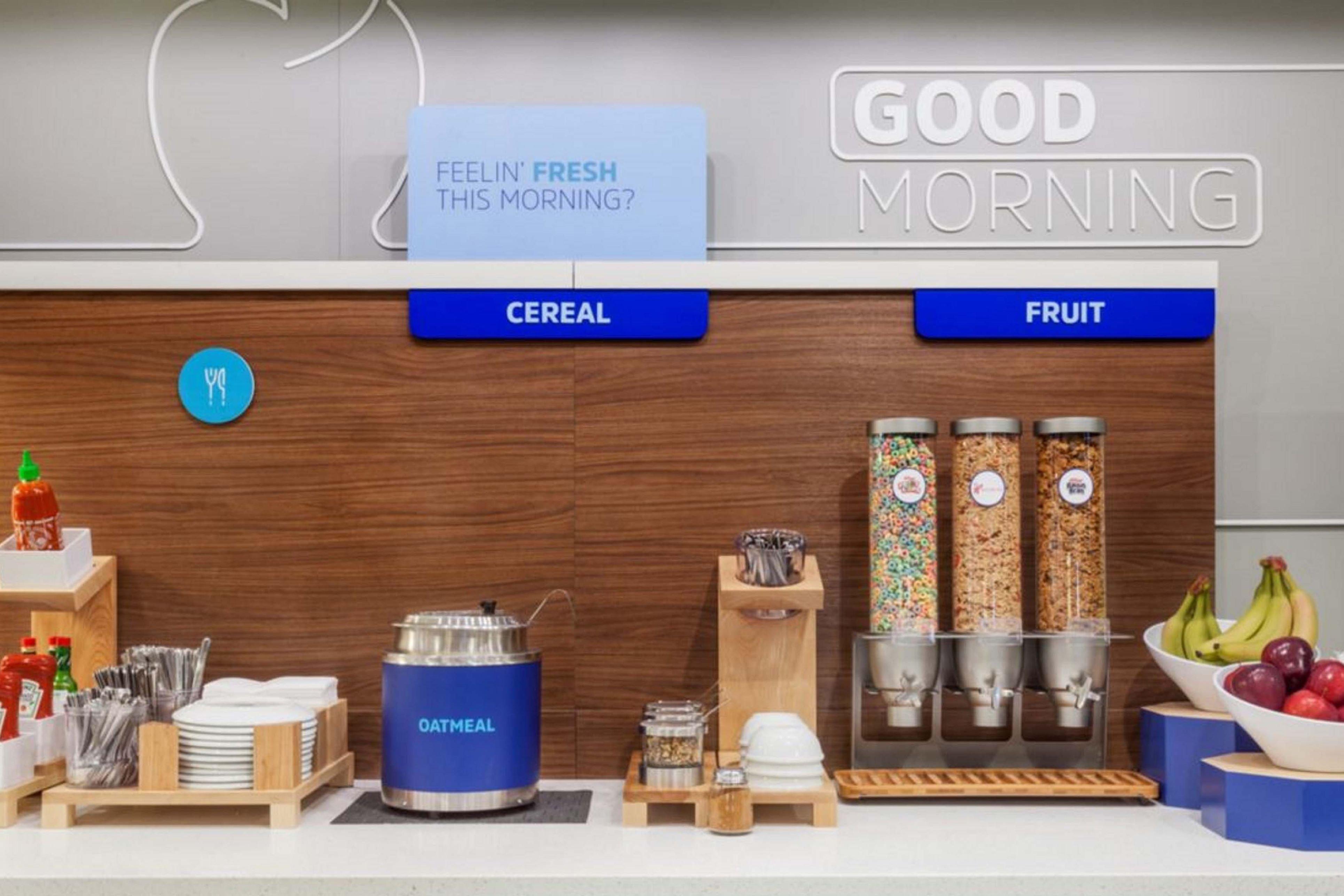 Holiday Inn Express & Suites Kansas City Airport By Ihg Eksteriør billede