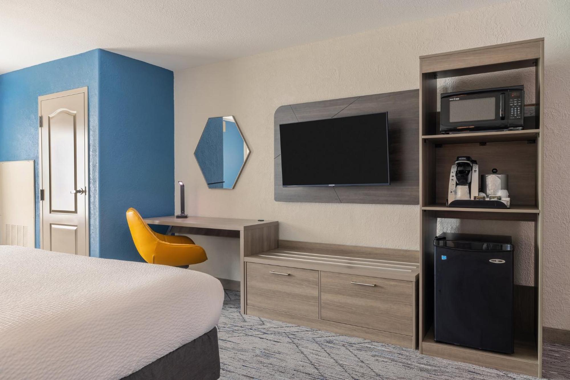 Holiday Inn Express & Suites Kansas City Airport By Ihg Eksteriør billede