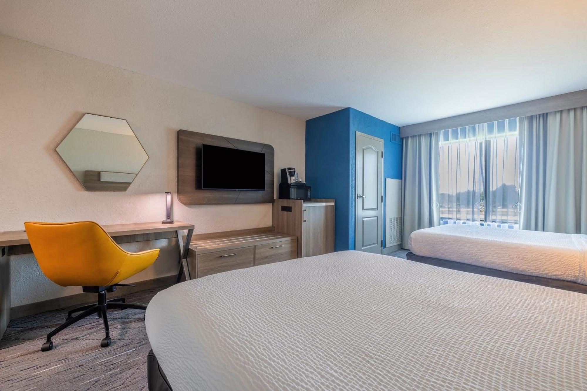 Holiday Inn Express & Suites Kansas City Airport By Ihg Eksteriør billede