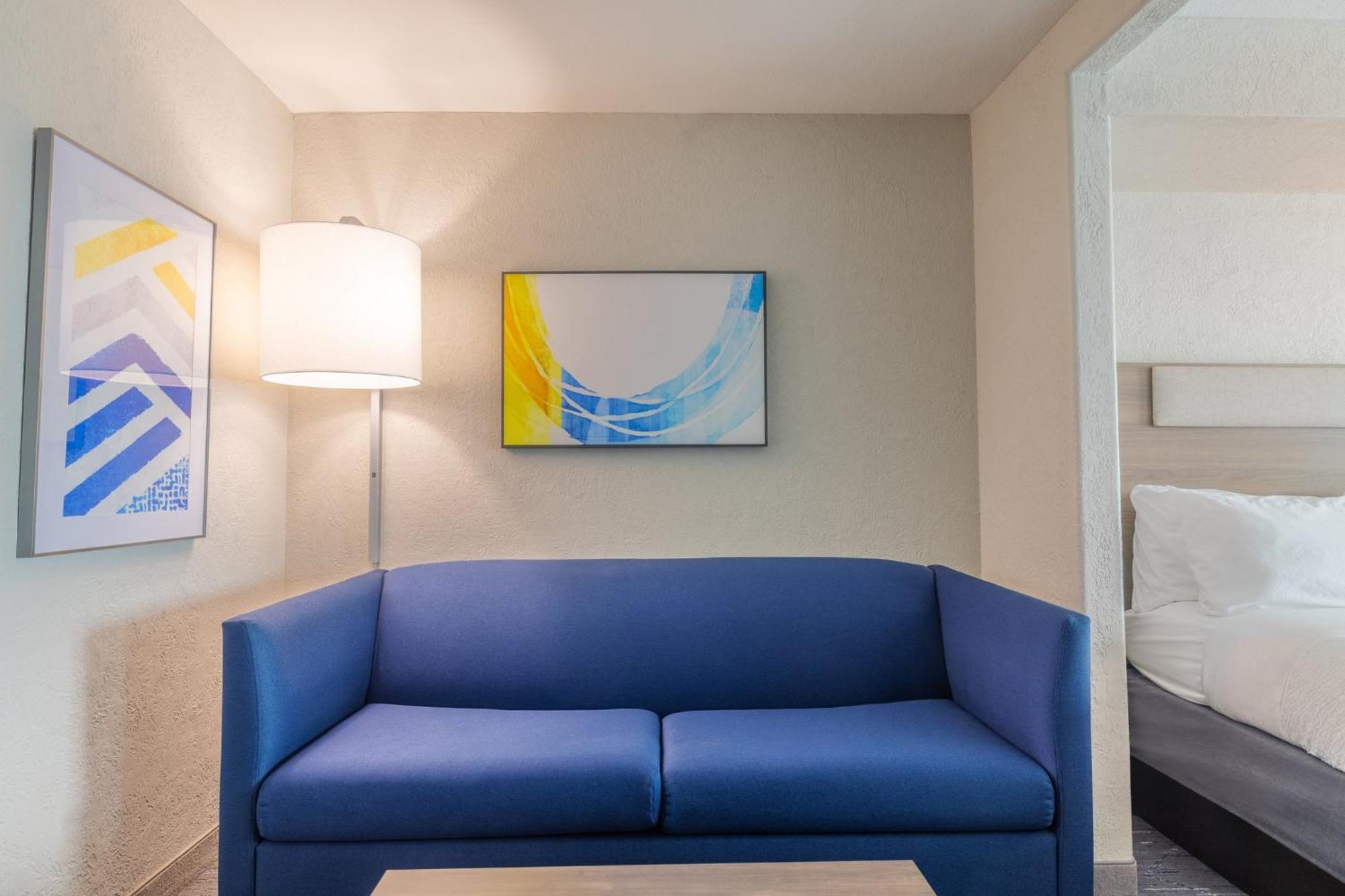 Holiday Inn Express & Suites Kansas City Airport By Ihg Eksteriør billede